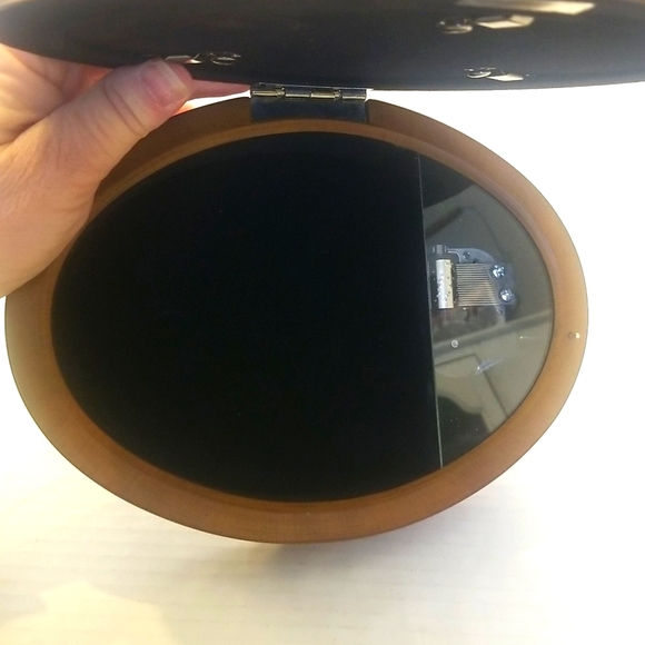 Granddaughter Butterfly Woodgrain Musical Unchained Melody Jewelry Box - Picture 12 of 15